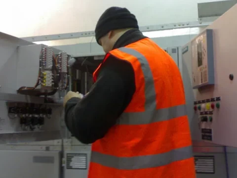 Electrician autorizat